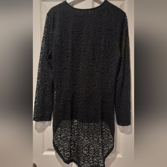 Teaberry Black Lace Zipper High Low Top Size 16 - Picture 5 of 6